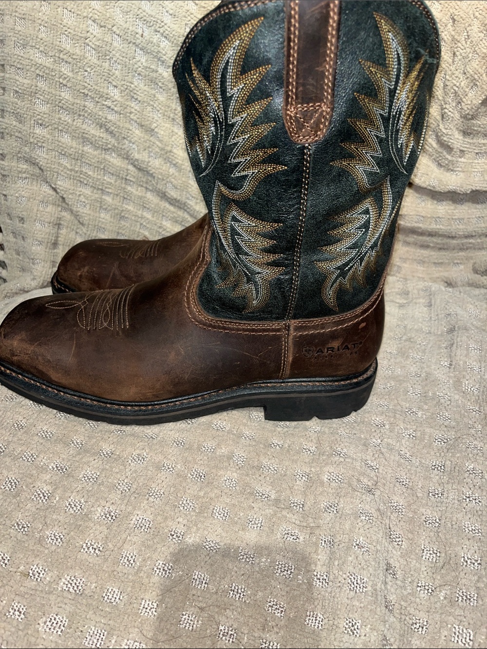 Ariat Brown Leather Cowboy Boots with Dark Green Embroidered Shaft steel toe